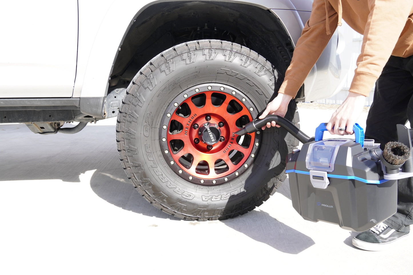 Prolux Cordless Wet/Dry Tool & Travel Vacuum